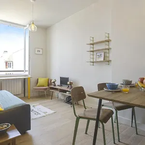 https://charming-1br-flat-with-sea-view-at-the-heart-of.biarritzhotels.info