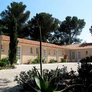 Athéna Francia